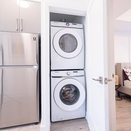 Luxury & Comfy Apartment, Mins Drive To All Niagara Falls Attraction Exteriör bild